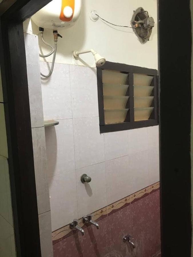 Iswarya Illam Apartment จิตัมพรัม ภายนอก รูปภาพ